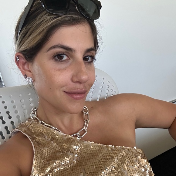 Meet your Posher, Nadia - Picture 1 of 1